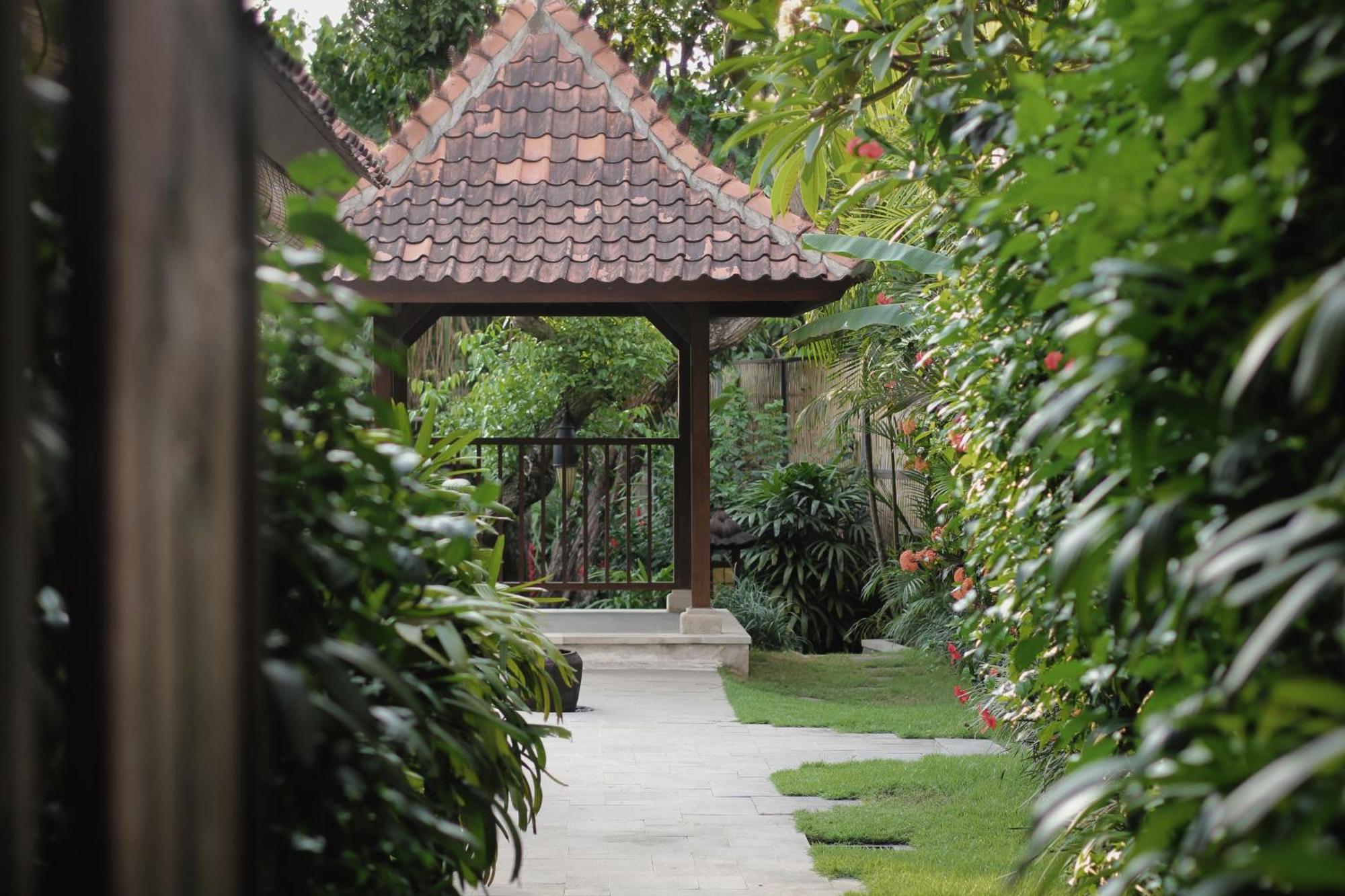 Aradhana Villas By Ekosistem Canggu  Luaran gambar
